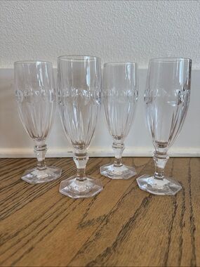 Towle Orly Clear Elegant Crystal Style Fluted Champagne Glasses Set of 4